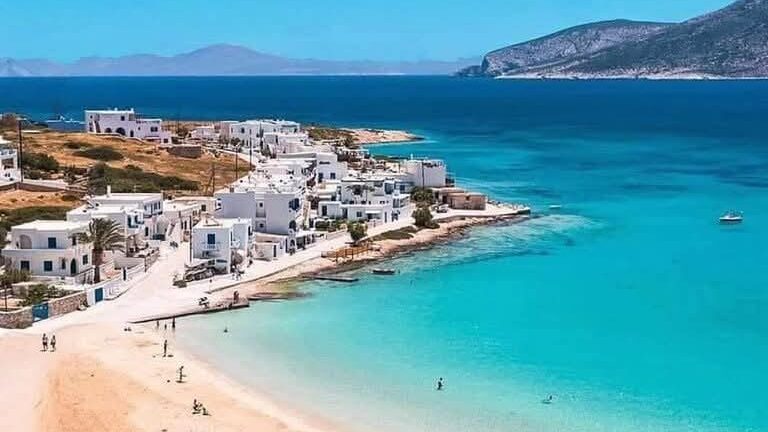 Spiaggia di sabbia a Koufonissi, nelle Piccole Cicladi