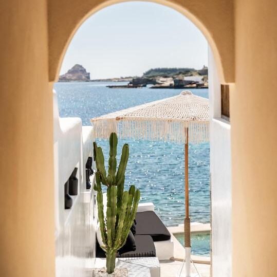 Captain Zeppos Suite e Villa Pollonia Milos vista