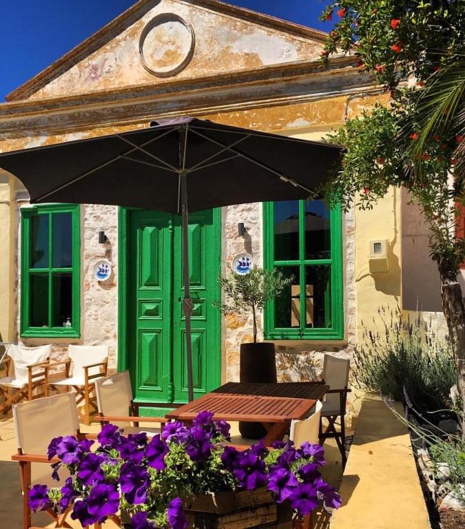 Hypate casa a Chalki
