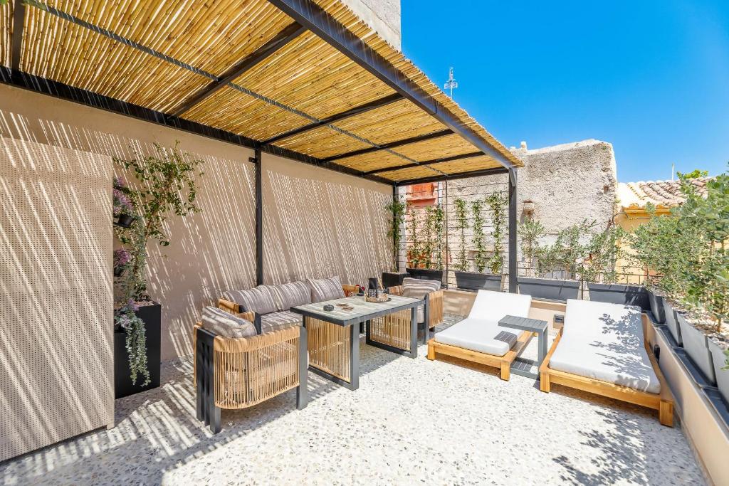 Nival luxury suites Chania