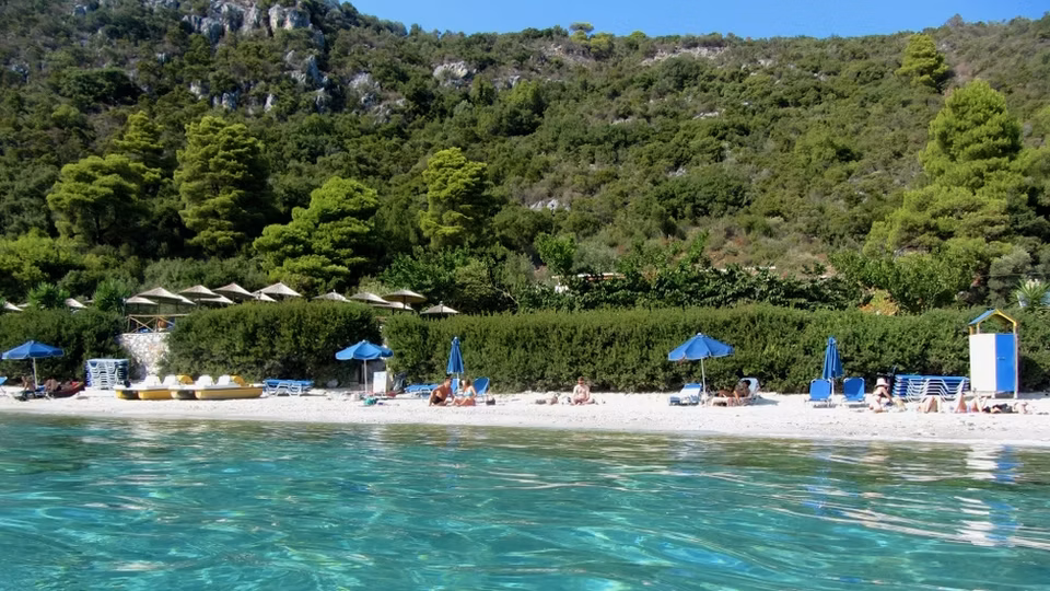Spiaggia-limnonari-skopelos-sporadi