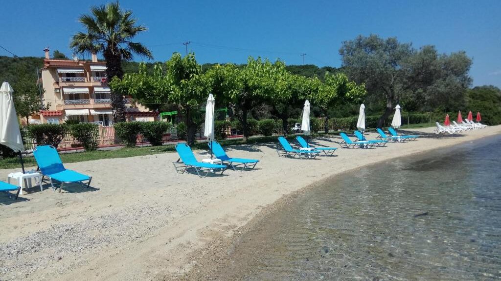 evia dove dormire spiaggia riservata ospiti bella vista